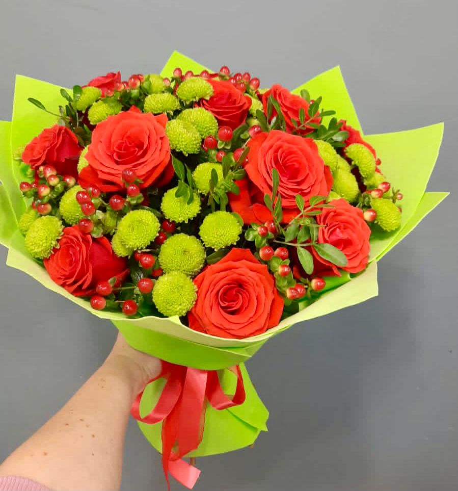 Букет цветов из: Хризантемы и Розы в Тельмане