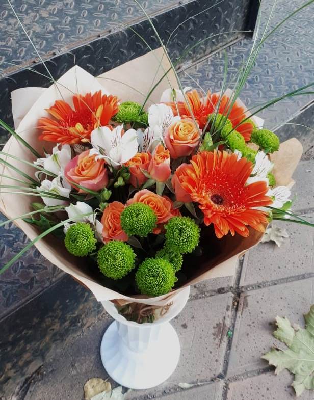 Букет цветов из: Герберы, Хризантемы, Альстромерии и Розы в Тельмане