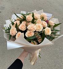 Букет Кремовые розы Латте в Тельмане