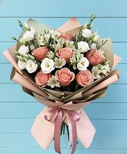 Букет цветов из:  Розы, Альстромерии и Лизиантусы в Тельмане