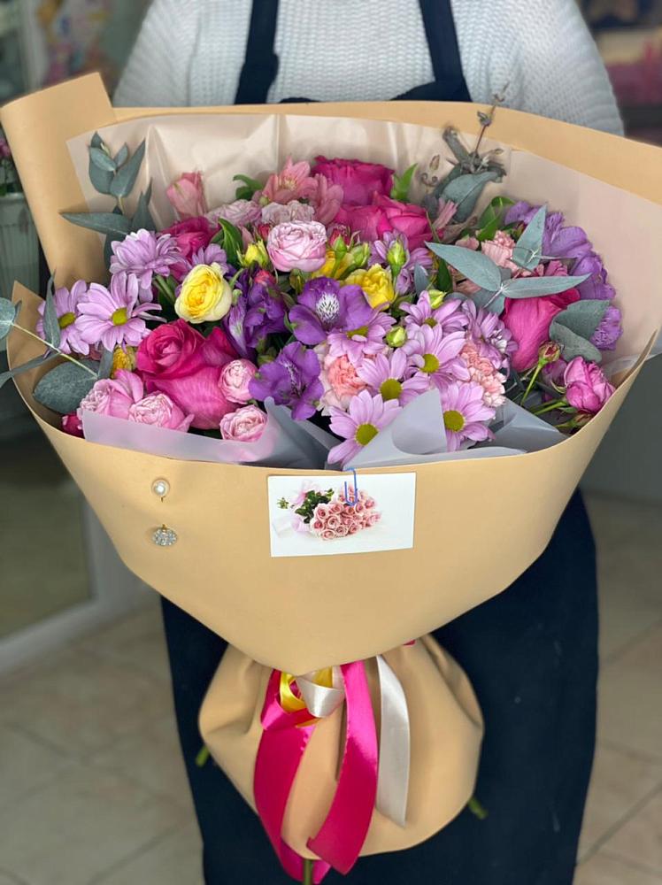 Букет цветов из: Хризантемы, Гвоздики и Альстромерии в Тельмане