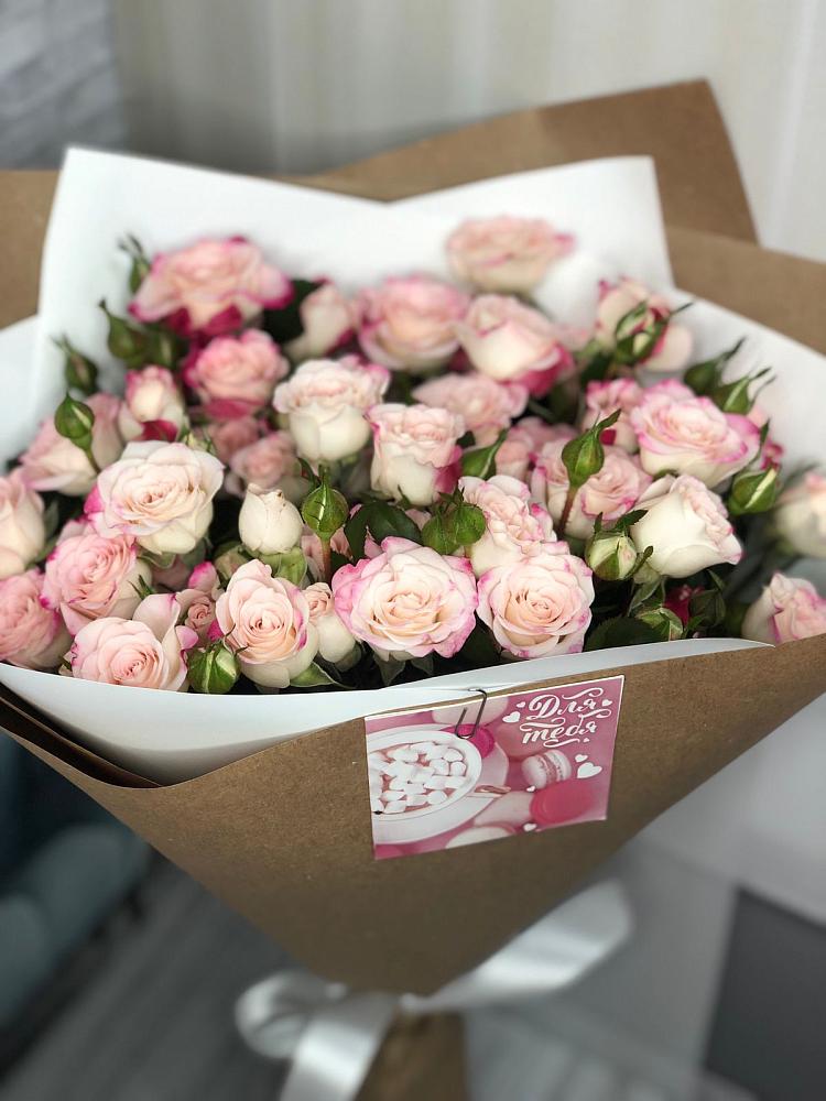 Букет цветов из: Розы в Тельмане