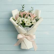 Букет цветов из:  Альстромерии в Тельмане