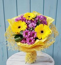 Букет цветов из:  Хризантемы и Герберы в Тельмане