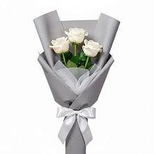 Букет 3 белые розы в Тельмане
