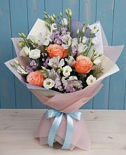 Букет цветов из:  Лизиантусы, Розы, Альстромерии и Гипсофила #REPLACE_PRED# Тельмане