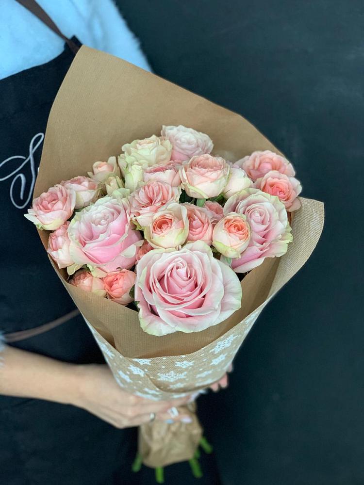 Букет цветов из: Хризантемы и Розы в Тельмане