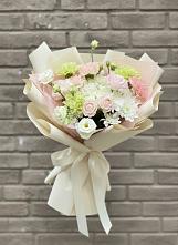 Букет цветов из:  Гвоздики, Розы, Лизиантусы и Хризантемы в Тельмане