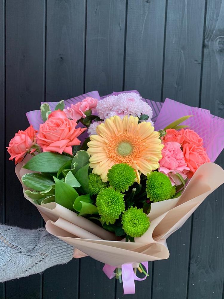 Букет цветов из: Гвоздики, Розы, Герберы и Хризантемы в Тельмане