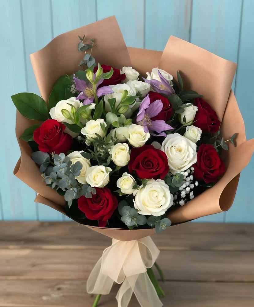 Букет цветов из: Розы и Альстромерии в Тельмане