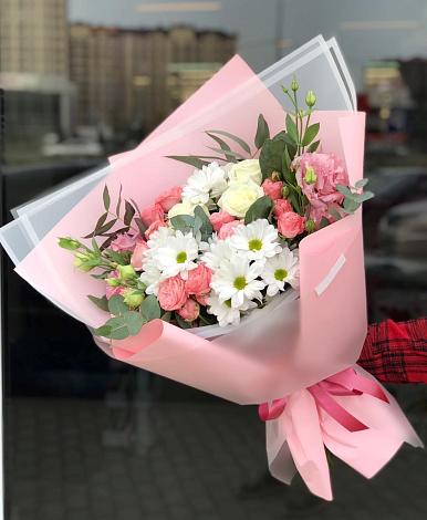 Букет цветов из: Розы, Лизиантусы и Хризантемы в Тельмане