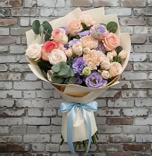 Букет цветов из:  Розы, Лизиантусы и Гвоздики в Тельмане