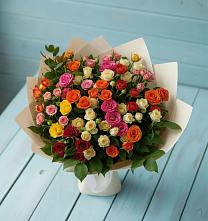 Букет Микс из разноцветных кустовых роз в Тельмане